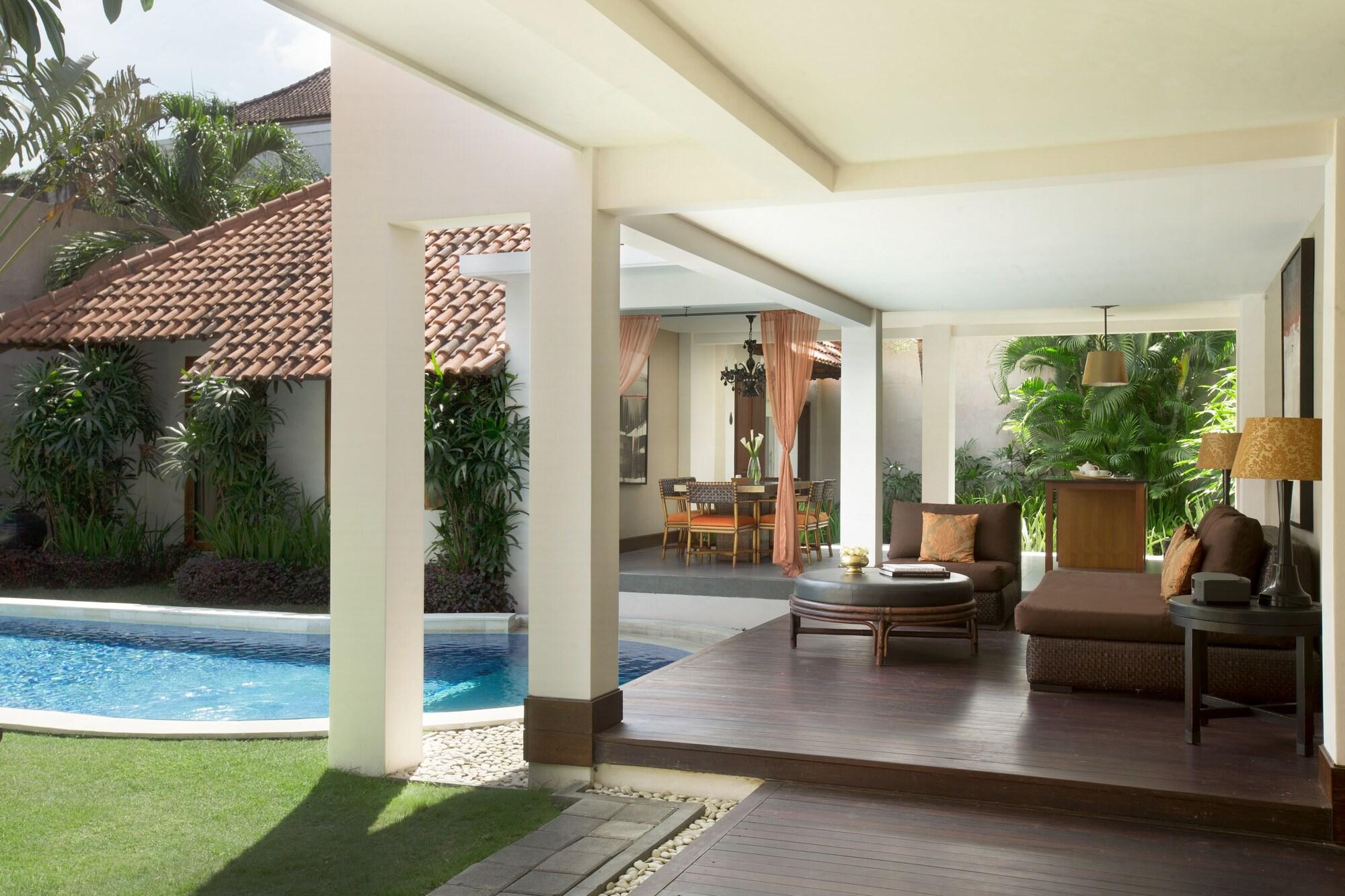 Alaya Dedaun Kuta Villa Legian  Exterior photo