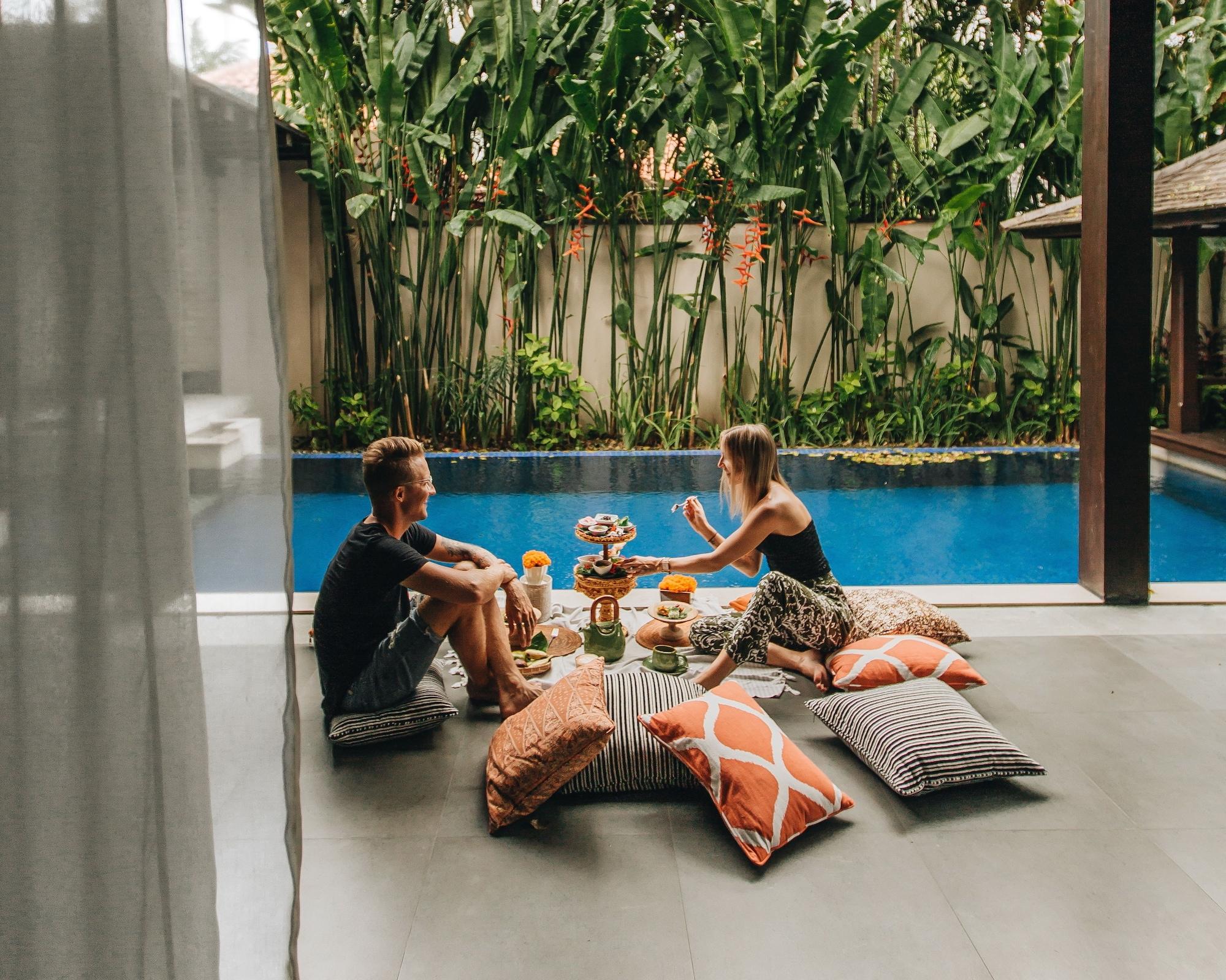 Alaya Dedaun Kuta Villa Legian  Exterior photo